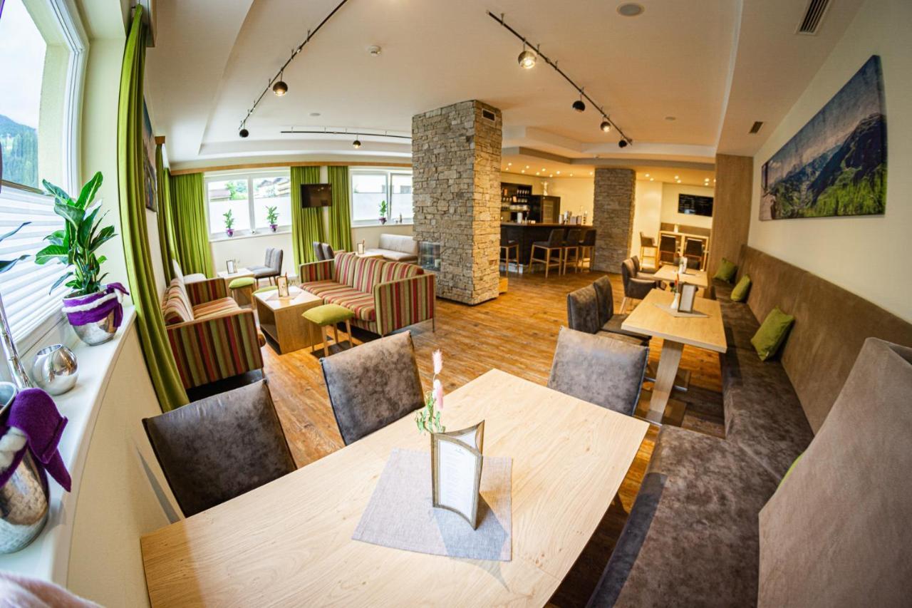 Hotel Alpina ซาลบาคฮินเทอร์เกลมม์ ภายนอก รูปภาพ