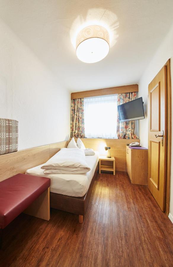 Hotel Alpina ซาลบาคฮินเทอร์เกลมม์ ภายนอก รูปภาพ