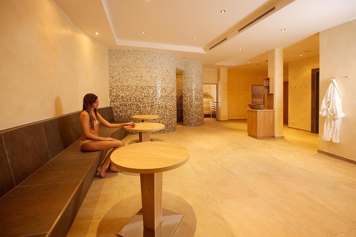 Hotel Alpina ซาลบาคฮินเทอร์เกลมม์ ภายนอก รูปภาพ