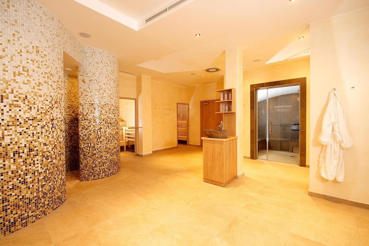 Hotel Alpina ซาลบาคฮินเทอร์เกลมม์ ภายนอก รูปภาพ
